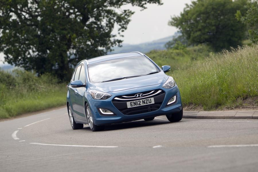  Hyundai i30 Wagon 2012 года  (UK) (фото 57 из 70)